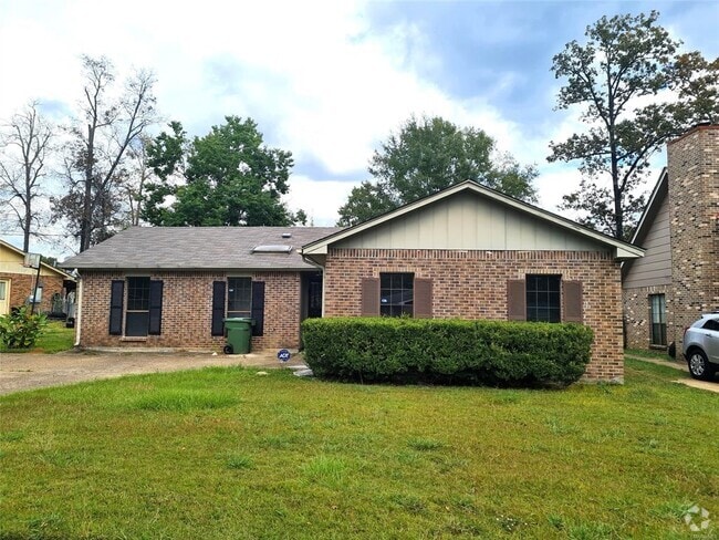 Building Photo - 3044 Cross Creek Dr