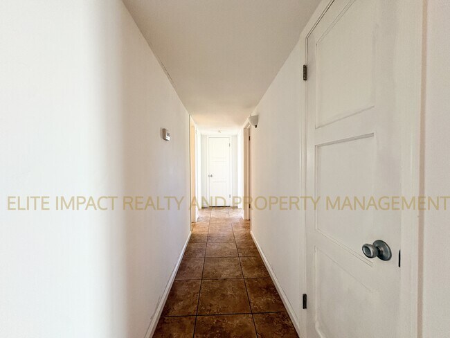 Foto del edificio - 5621 E Lester St