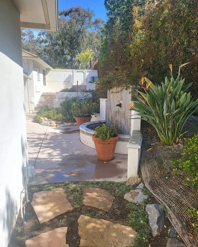 Foto del edificio - 7351 Romero Ct