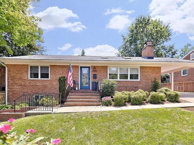 Foto principal - 4306 8th St S