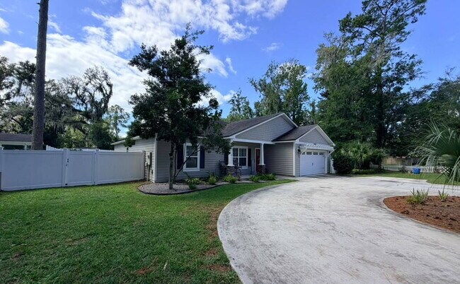 Foto del edificio - 3206 Oak Bluff Ln