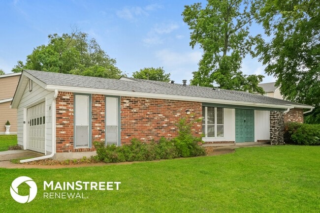 Building Photo - 900 Broadhurst Dr