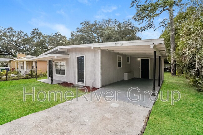 Foto del edificio - 6210 N 37th St