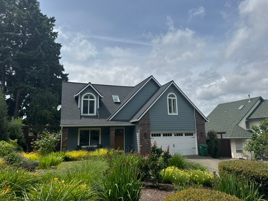 Building Photo - 7275 SW 195th Ave