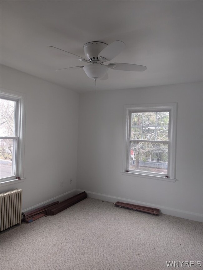 Building Photo - 153 Park Dr