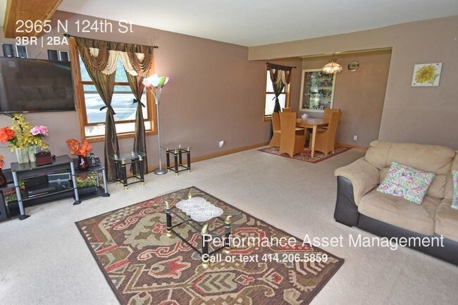 Building Photo - 2965 N 124th St
