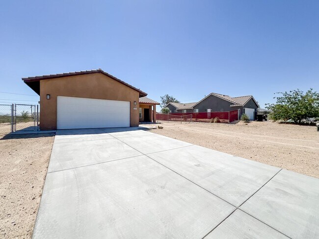 Foto del edificio - 29 Palms Home with Solar