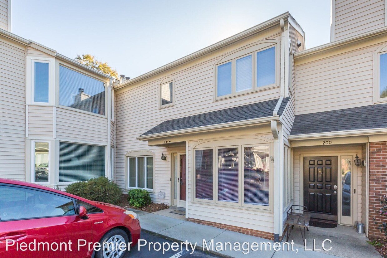 Primary Photo - 2 br, 2 bath House - 204 Tanners Mill Ct