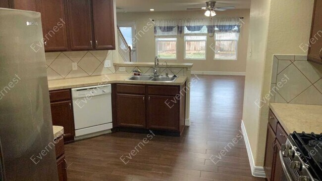 Building Photo - 2738 Eastern Run Trl