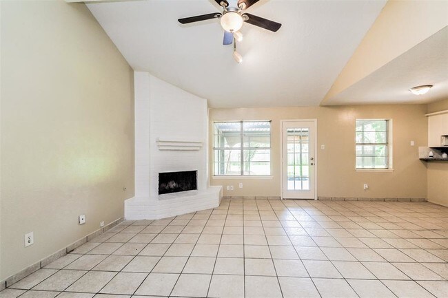 Building Photo - 3708 Edgefield Dr