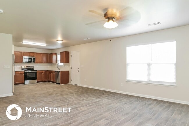Building Photo - 1122 Langston Dr