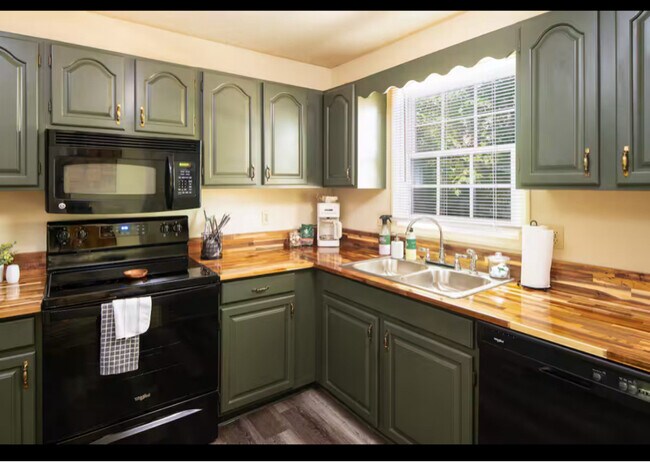 Foto del edificio - 109 Arcadia Ln