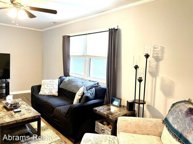 Building Photo - 4 br, 2.5 bath House - 812 Duke of Suffolk...