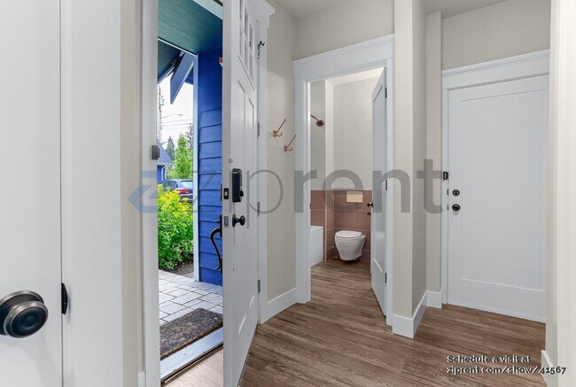 Foto del edificio - 7423 132nd Ave NE