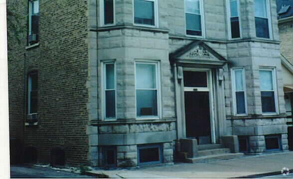 Building Photo - 1713 W Julian St