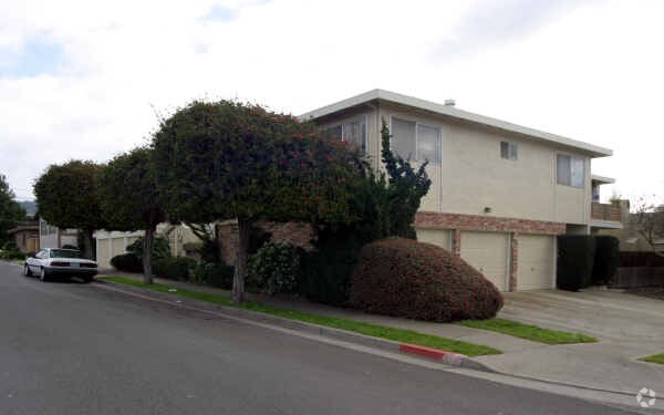 Foto del edificio - 6400 Moeser Ln