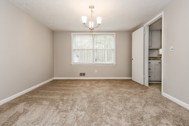 Building Photo - Pretty two-story 4BR 3BA Conyers now leasing!