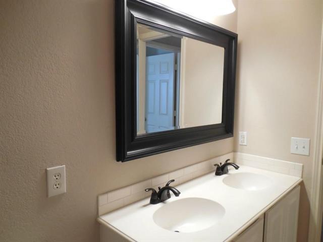 Foto del edificio - 2709 Dunbar Dr