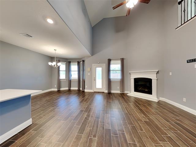Building Photo - 4038 Woodford Dr