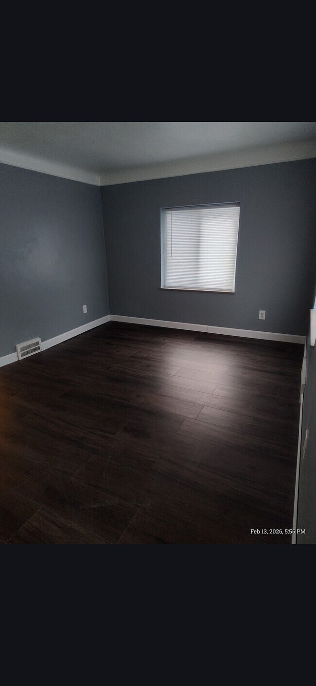 Foto del edificio - 11052 Chapp Ave