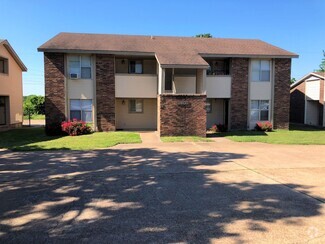 Building Photo - 2603 Pecan Knoll St