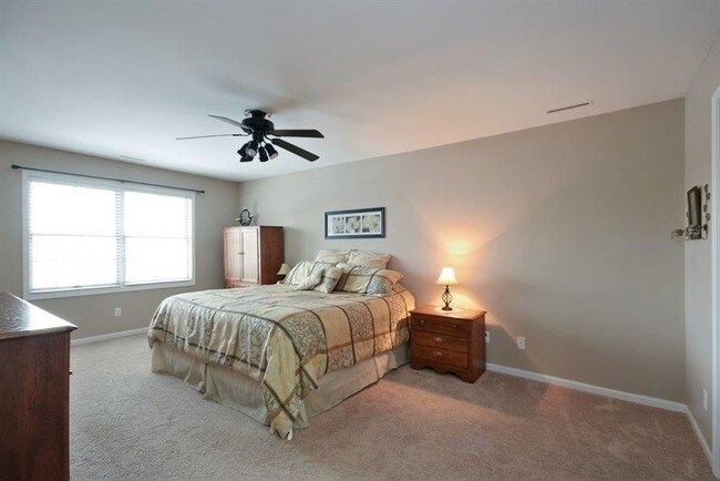 Foto del edificio - 9735 Wildwood Ct