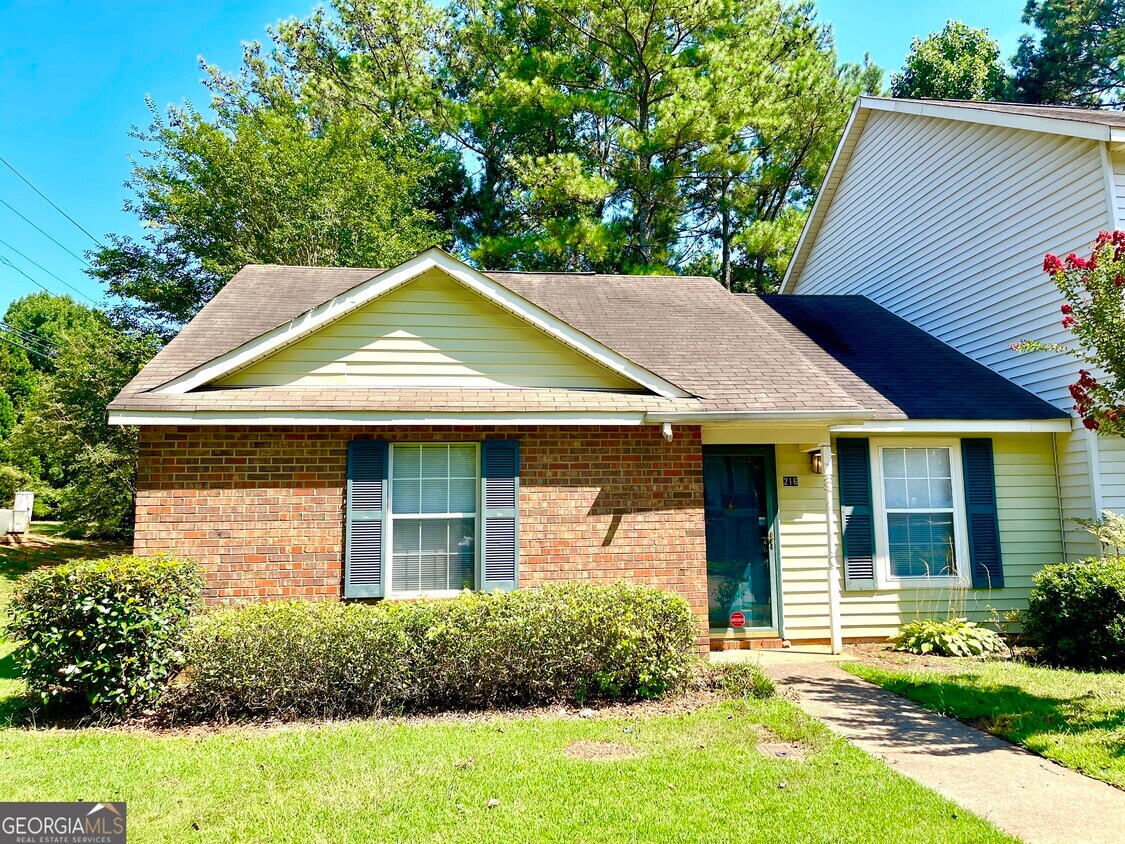 Foto principal - 216 Sheraton Ct