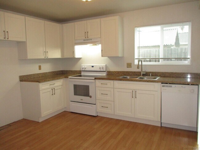 Foto del edificio - 731 Northampton Dr