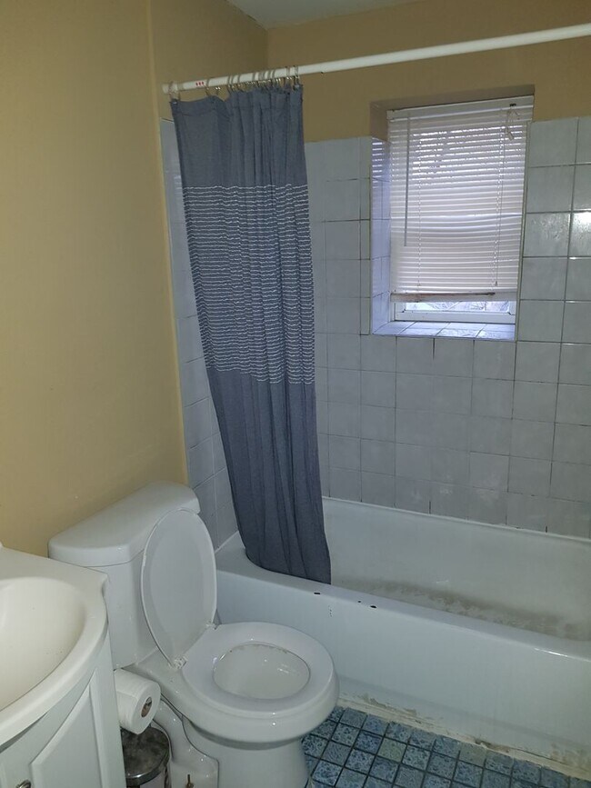 Foto del edificio - Point breeze house for rent