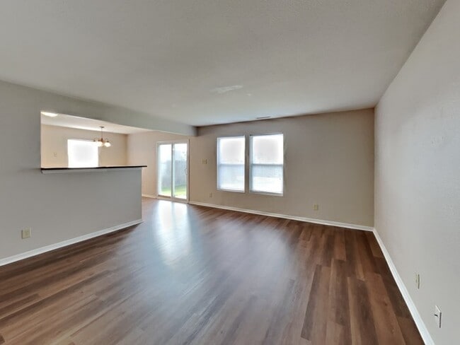 Foto del edificio - 8422 Sansa St