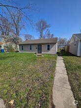 Building Photo - 2708 Central Dr