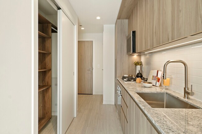 Foto del edificio - 370 N Desplaines St