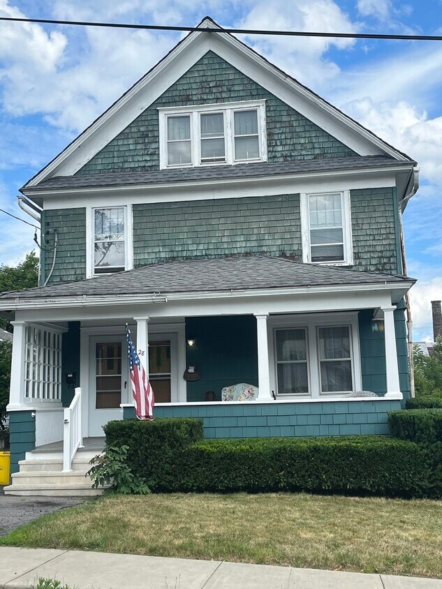 28 2nd St Unit 2nd Floor, Johnson City, NY 13790 Apartments in