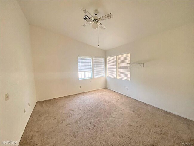 Foto del edificio - 4 br, 2 bath House - 28070 Avenida Maravilla