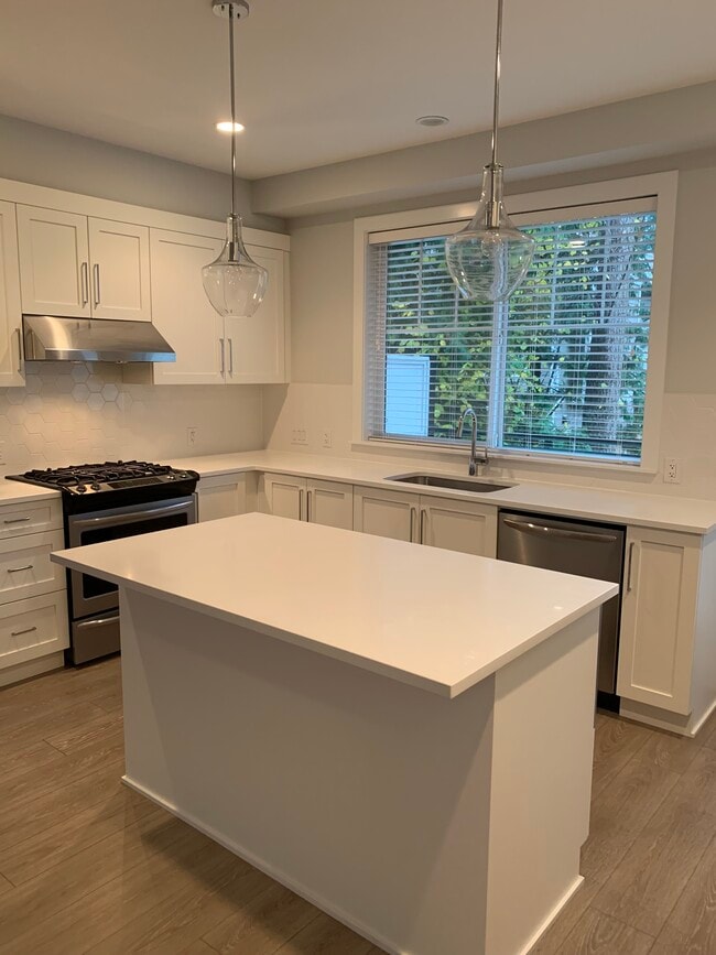 Building Photo - Luxury 3-Bed + 2.5-Bath Townhome at Olivia...