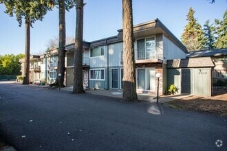 Building Photo - 2631 SE 111th Ave