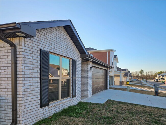 Foto del edificio - 2091 Bluebonnet Ln