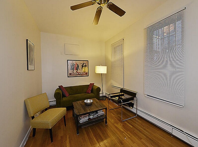 Primary Photo - 497 Amsterdam Ave
