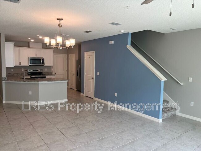 Foto del edificio - 2271 Hollyberry Wy