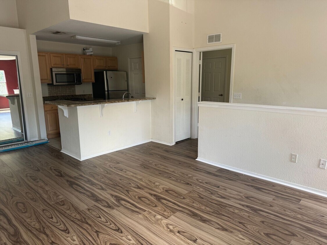Primary Photo - Nautilus Cove 2 Bedroom 2 Bath
