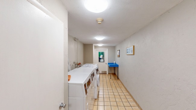 Building Photo - 176 Swanson Rd