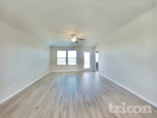 Building Photo - 5125 Sidesaddle Dr