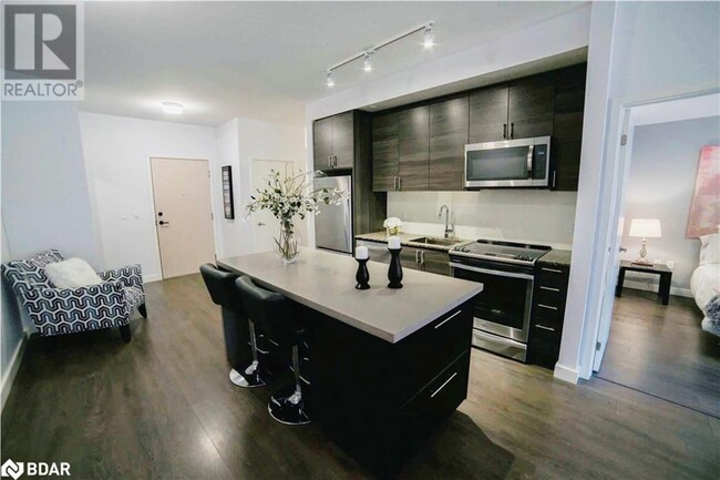 Building Photo - 168 Sabina Dr