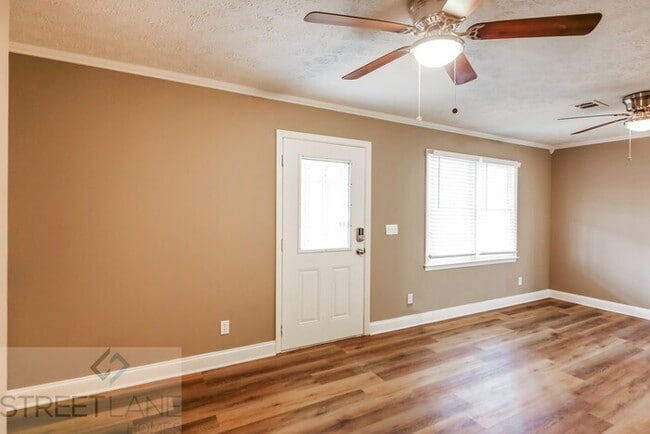 Building Photo - 4315 Friar Tuck Ln