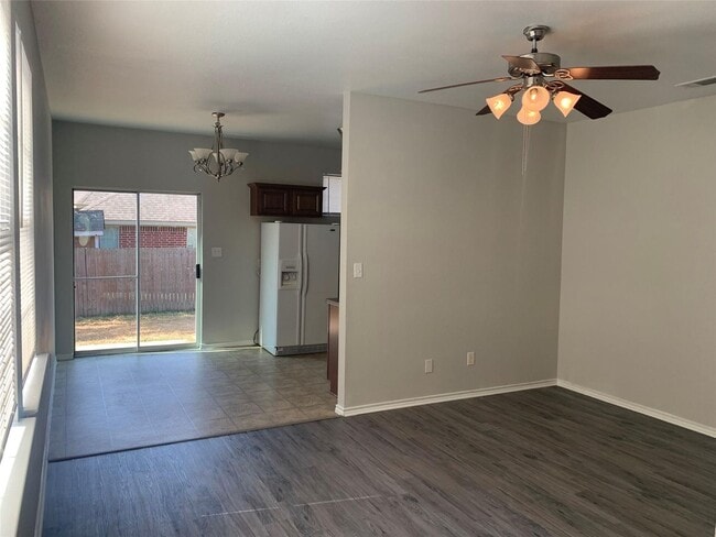 Building Photo - 904 Drexel St