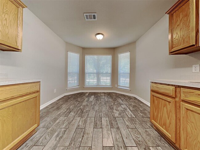 Foto del edificio - 24403 Wild Horses Ln