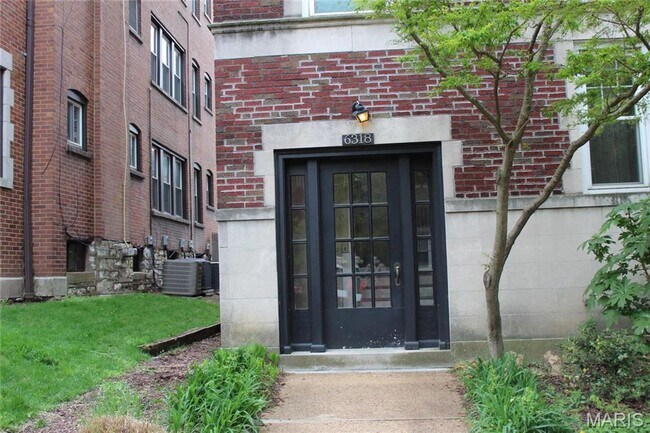 Foto del edificio - 6318 S Rosebury Ave