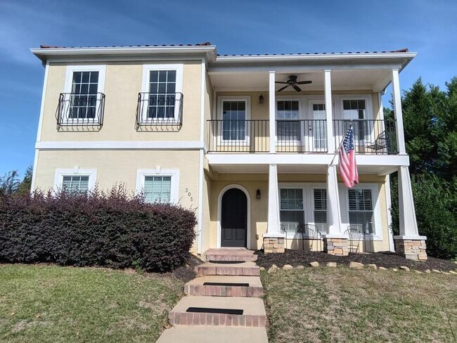 Foto del edificio - Deeded Boat Slip Comes with Home in Gated ...