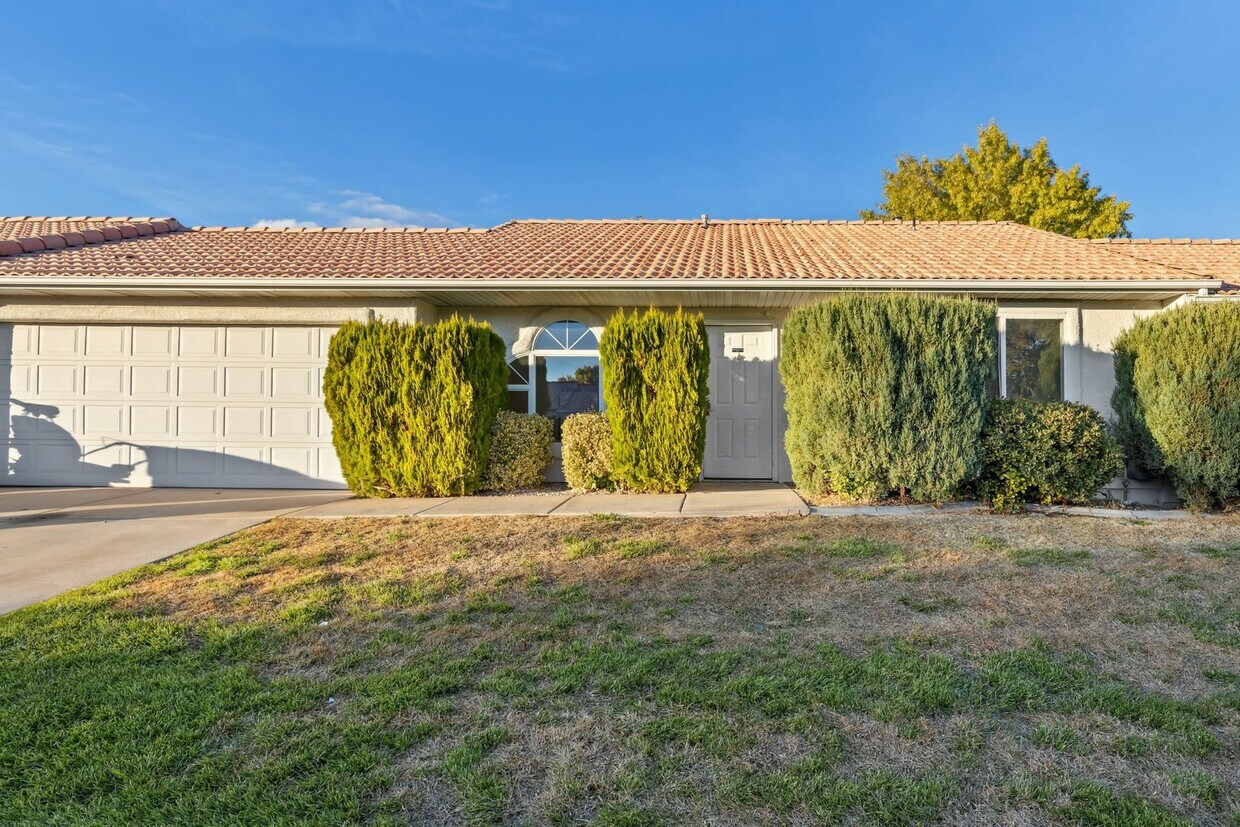 Primary Photo - Tri-Plex for Rent