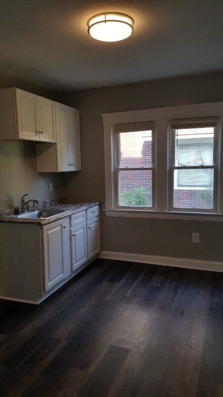 Foto del edificio - 2511 Hood Ave